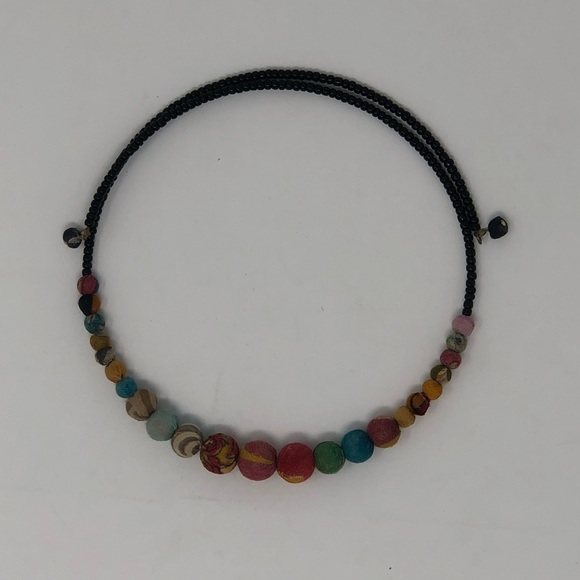 Kantha Memory Wire Necklace - Picture 4 of 4